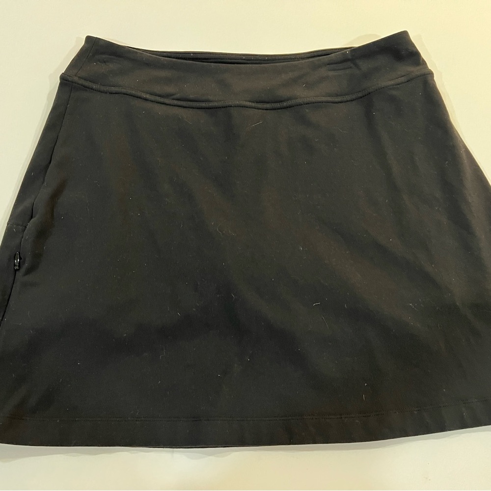Athleta tennis skirt. Black size M. Great Condition.